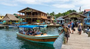 where to stay in panama city